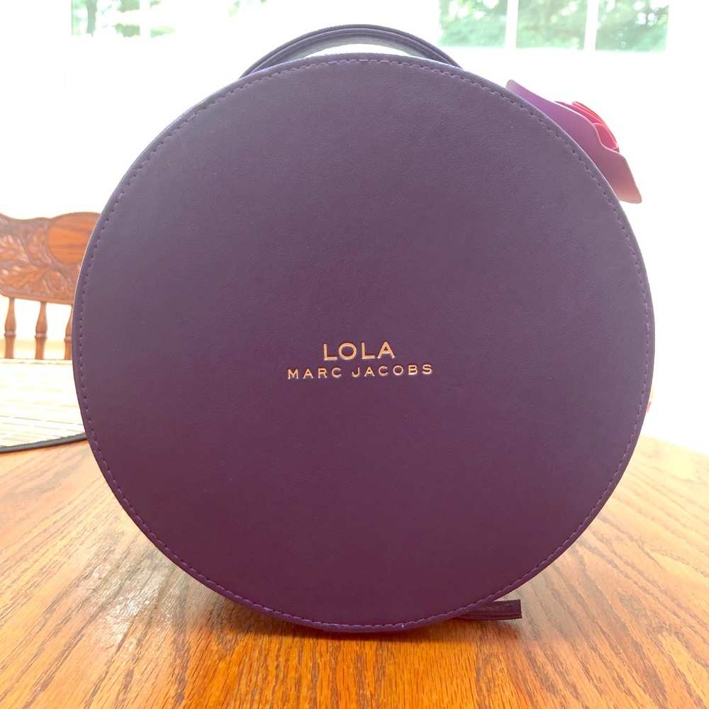 Marc Jacobs Gift Box/ Cosmetic Box